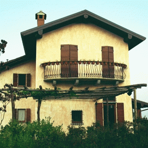 Parapetto con portavasi