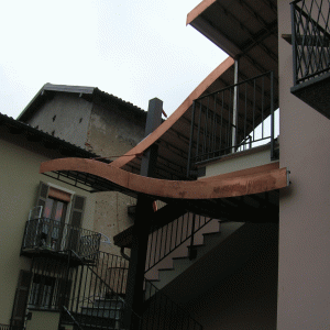 Copertura scala in acciaio e rame