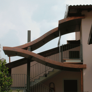 Copertura scala in acciaio e rame