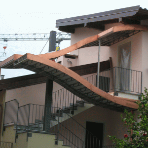 Copertura scala in acciaio e rame