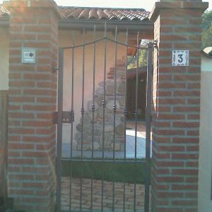 Cancelletto in ferro con punte