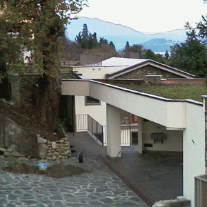 Struttura sotto tetto per lastre sasso
