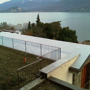 Struttura sotto tetto per lastre sasso