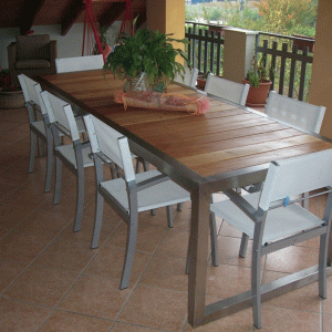Tavolo inox e legno